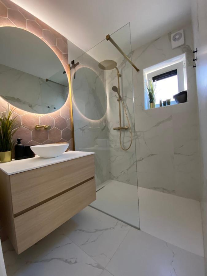 Charlie&chloé’s Beachcondo ***** Le Coq